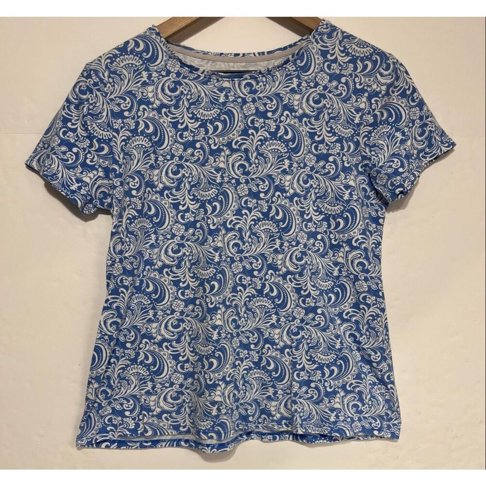 Croft & Barrow The Classic Tee  Blue And White Paisley Print   Size S